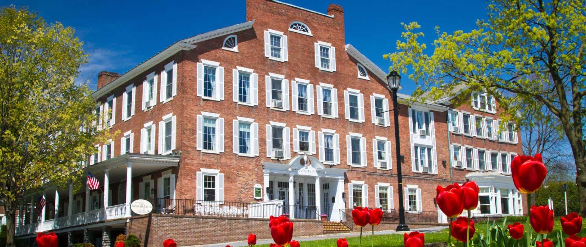 Middlebury Inn - Spring Exterior Entrance