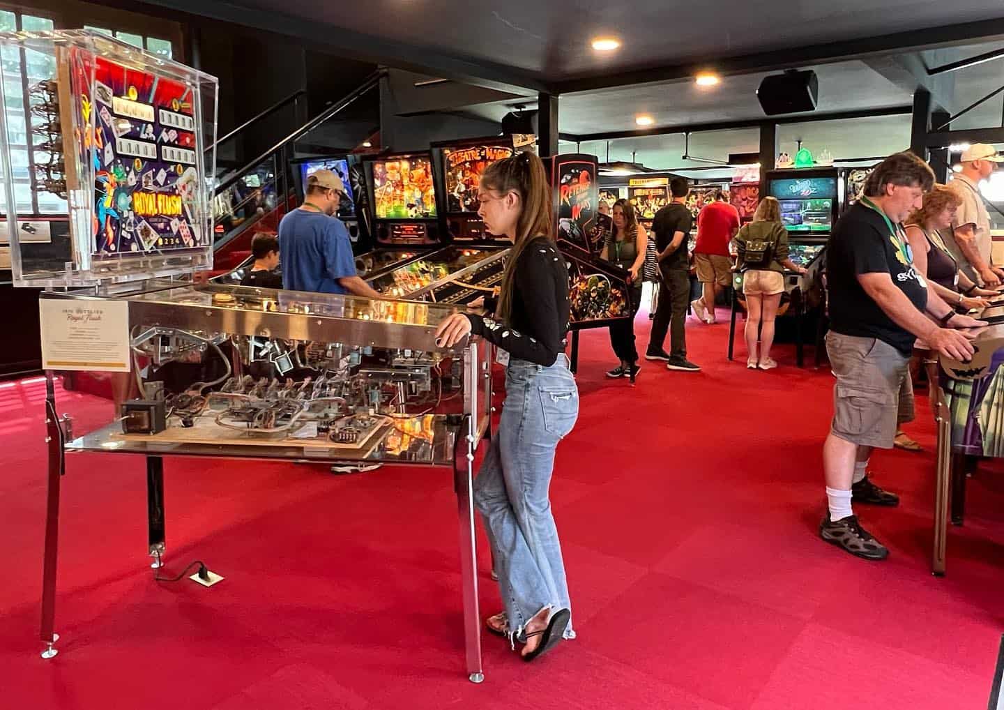 Pastime Pinball Showcase Machine