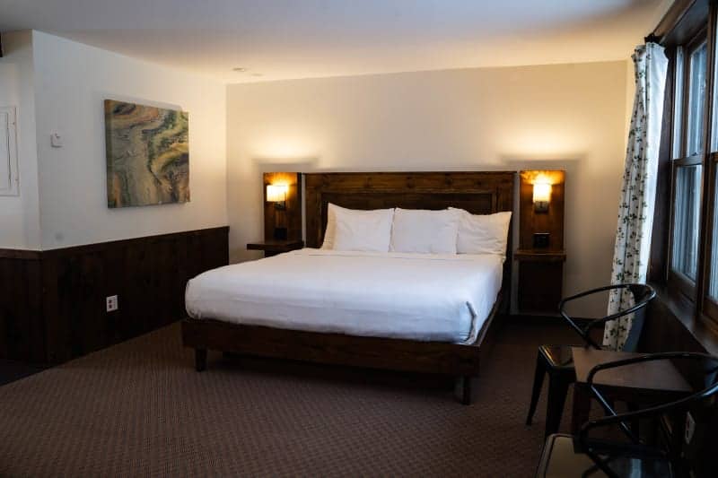 Wildflower Inn - King Bed