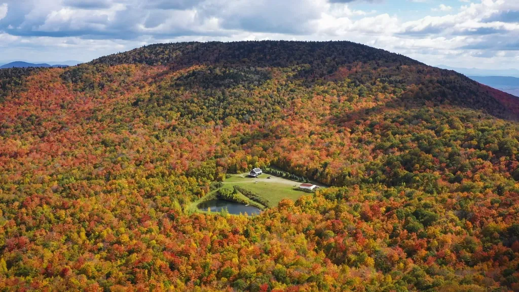 860-true-north-way-jay-vt-05859