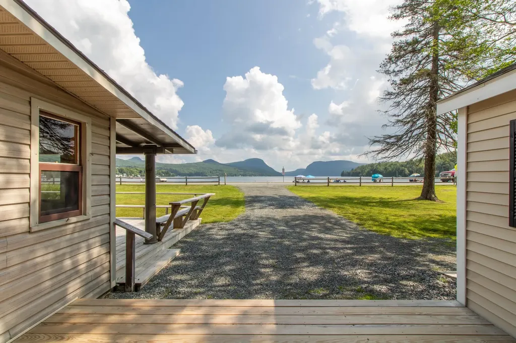 Lake Willoughby Cottage for Sale 06