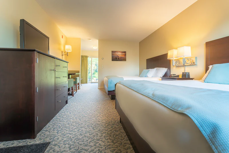 Sun & Ski Inn and Suites - Two Double Beds