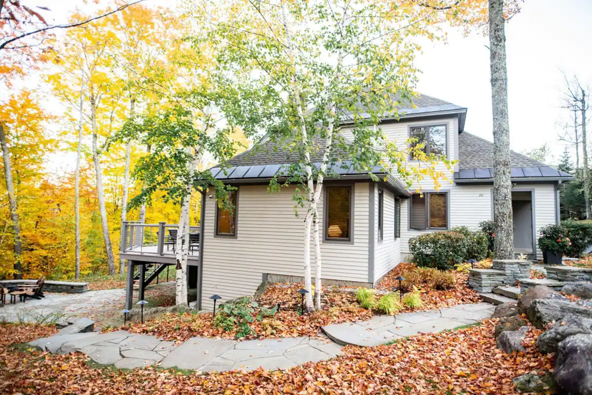 The Mountain Oasis in Stowe Exterior in Fall Foliage